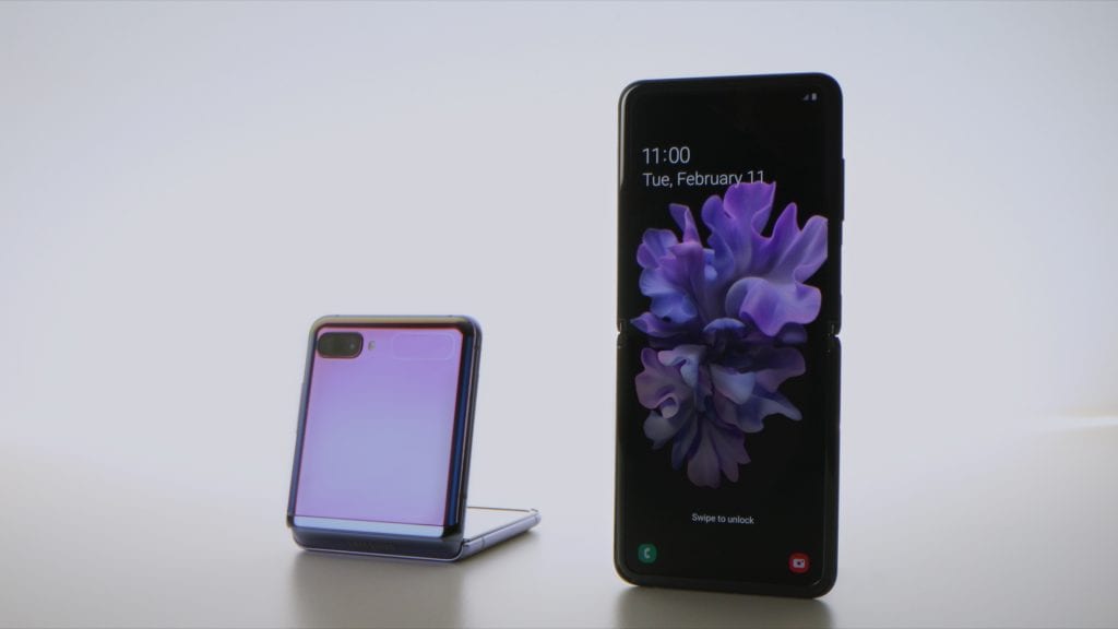 Samsung Galaxy Z Flip violet, plié et déplié