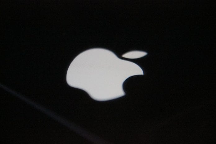 smartphone pliable apple